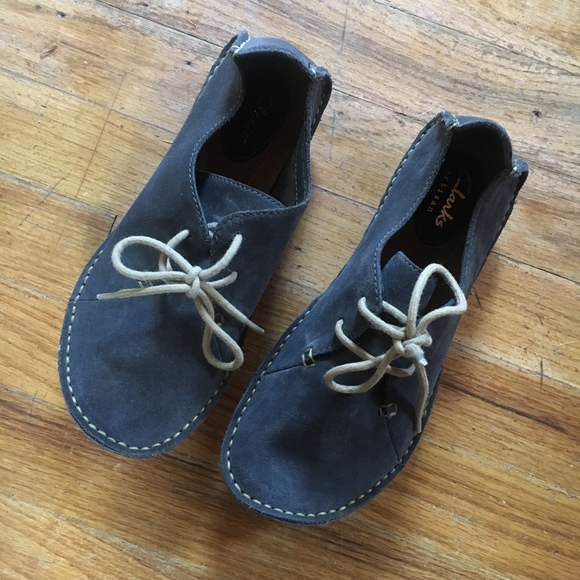 clarks janey mae suede